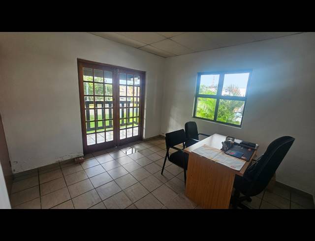 2,050M² OFFICE TO LET IN EMPANGENI CENTRAL